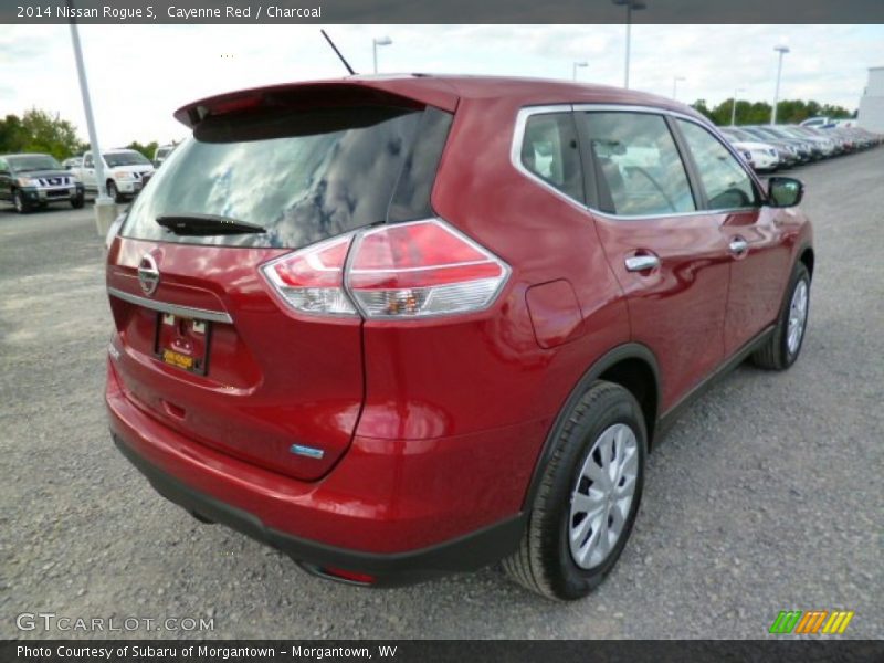 Cayenne Red / Charcoal 2014 Nissan Rogue S