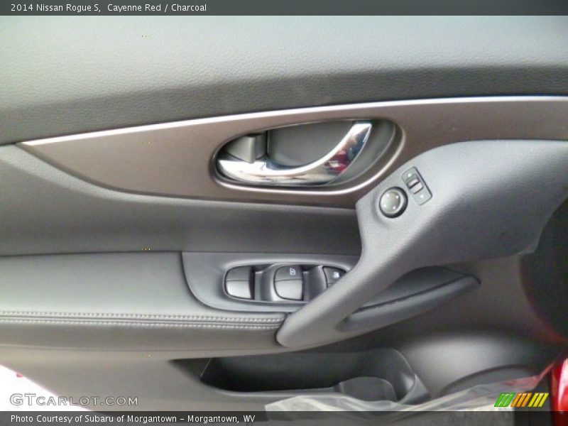 Cayenne Red / Charcoal 2014 Nissan Rogue S