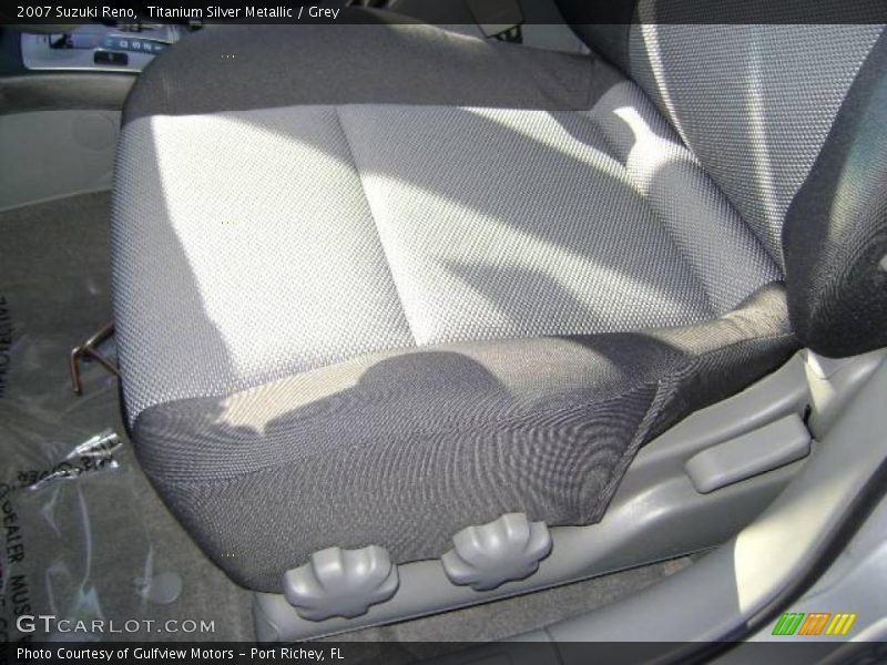 Titanium Silver Metallic / Grey 2007 Suzuki Reno
