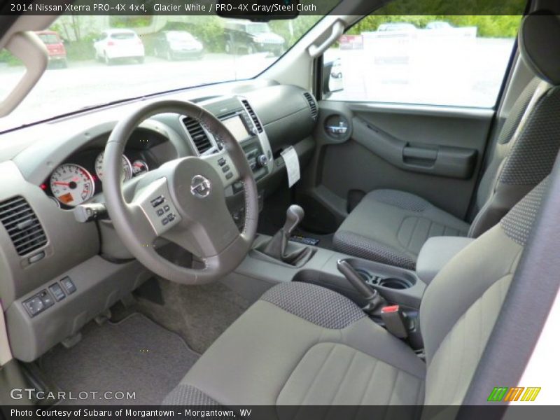  2014 Xterra PRO-4X 4x4 PRO-4X Gray/Steel Cloth Interior