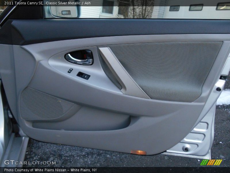 Classic Silver Metallic / Ash 2011 Toyota Camry SE