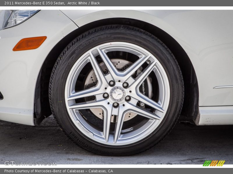 Arctic White / Black 2011 Mercedes-Benz E 350 Sedan