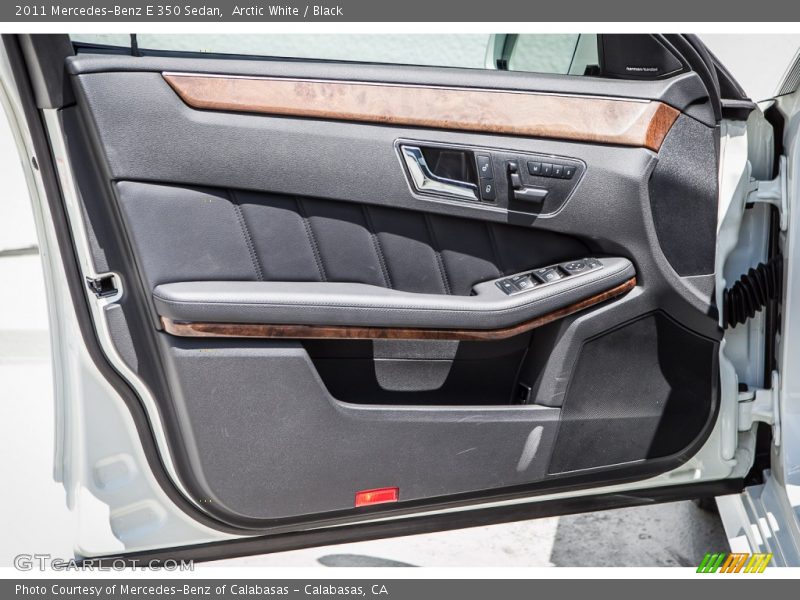 Arctic White / Black 2011 Mercedes-Benz E 350 Sedan