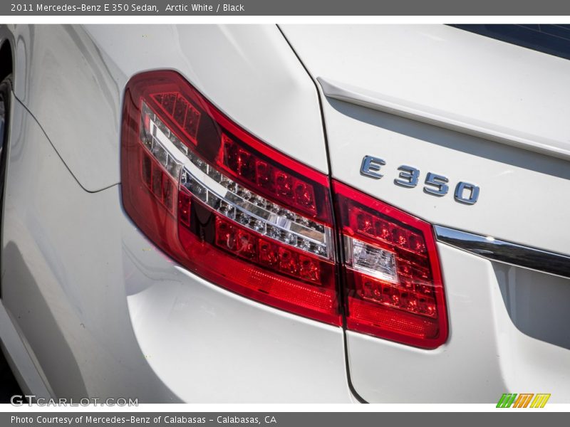 Arctic White / Black 2011 Mercedes-Benz E 350 Sedan