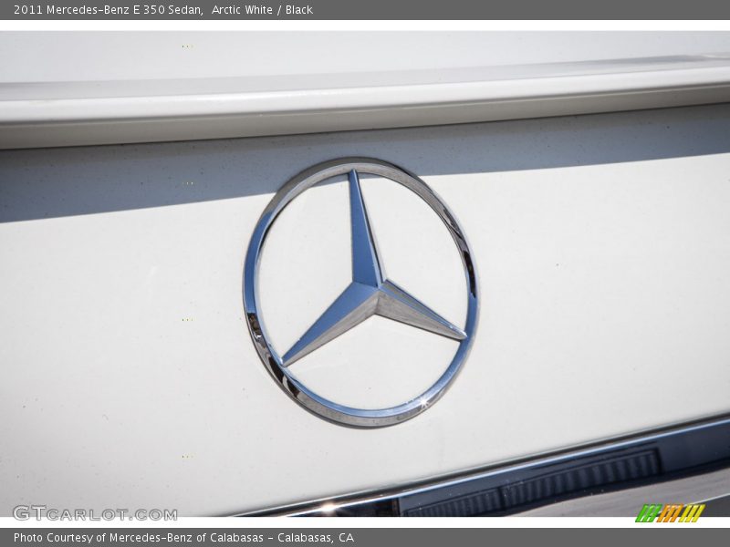 Arctic White / Black 2011 Mercedes-Benz E 350 Sedan