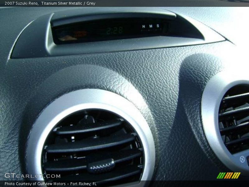 Titanium Silver Metallic / Grey 2007 Suzuki Reno