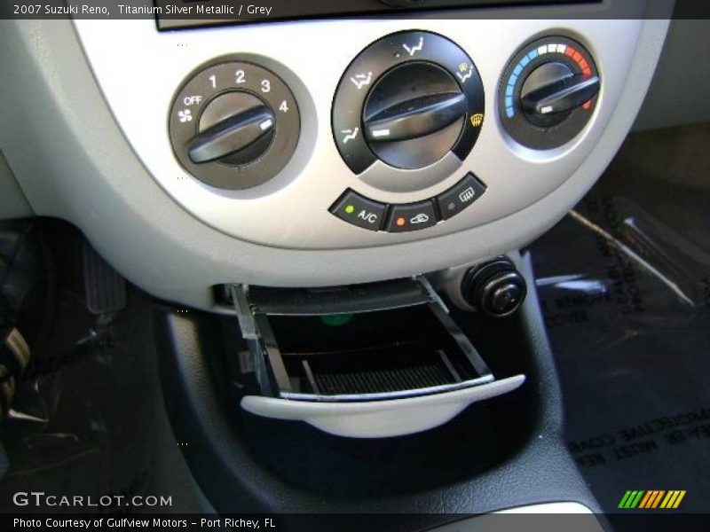 Titanium Silver Metallic / Grey 2007 Suzuki Reno