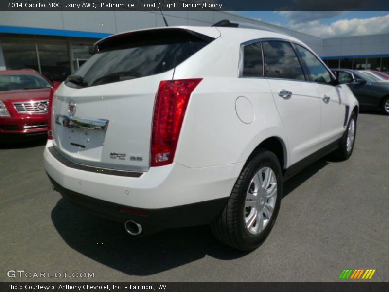 Platinum Ice Tricoat / Light Titanium/Ebony 2014 Cadillac SRX Luxury AWD