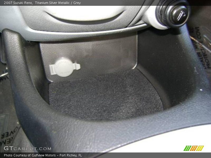 Titanium Silver Metallic / Grey 2007 Suzuki Reno