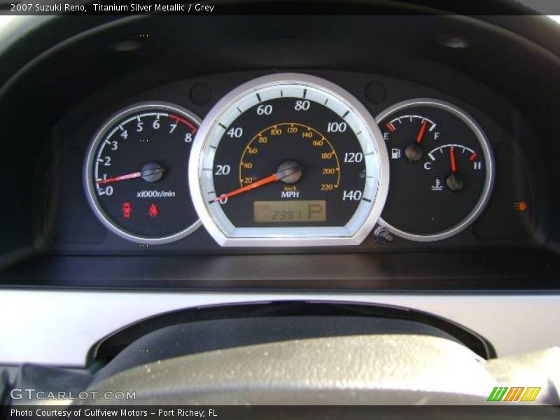 Titanium Silver Metallic / Grey 2007 Suzuki Reno