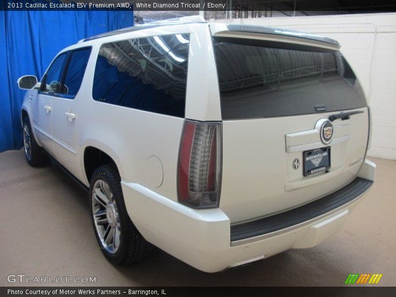 White Diamond Tricoat / Ebony 2013 Cadillac Escalade ESV Premium AWD