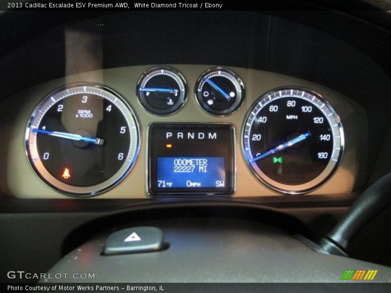 White Diamond Tricoat / Ebony 2013 Cadillac Escalade ESV Premium AWD