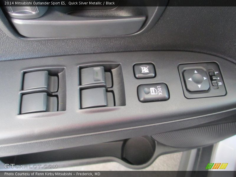 Quick Silver Metallic / Black 2014 Mitsubishi Outlander Sport ES