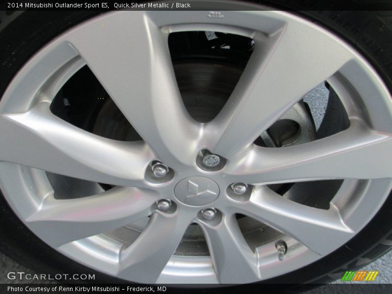Quick Silver Metallic / Black 2014 Mitsubishi Outlander Sport ES