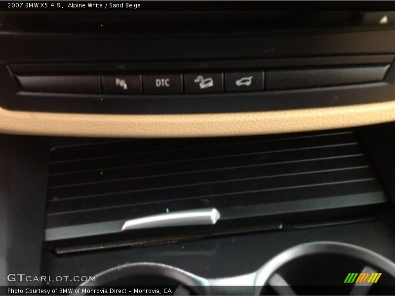 Alpine White / Sand Beige 2007 BMW X5 4.8i