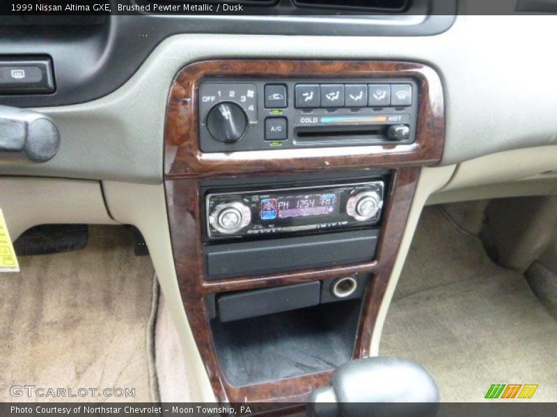 Brushed Pewter Metallic / Dusk 1999 Nissan Altima GXE