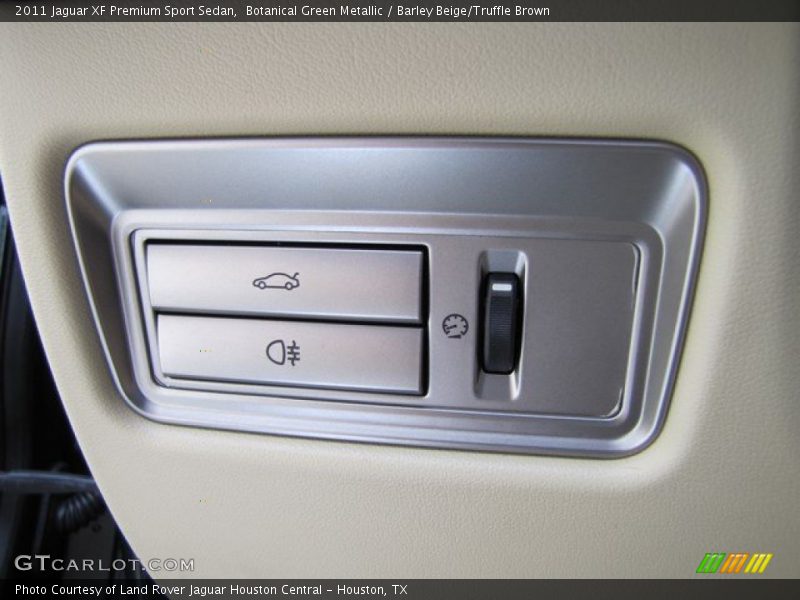 Botanical Green Metallic / Barley Beige/Truffle Brown 2011 Jaguar XF Premium Sport Sedan