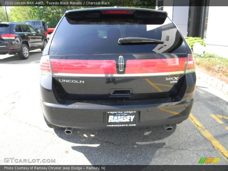 Tuxedo Black Metallic / Charcoal Black 2010 Lincoln MKX AWD