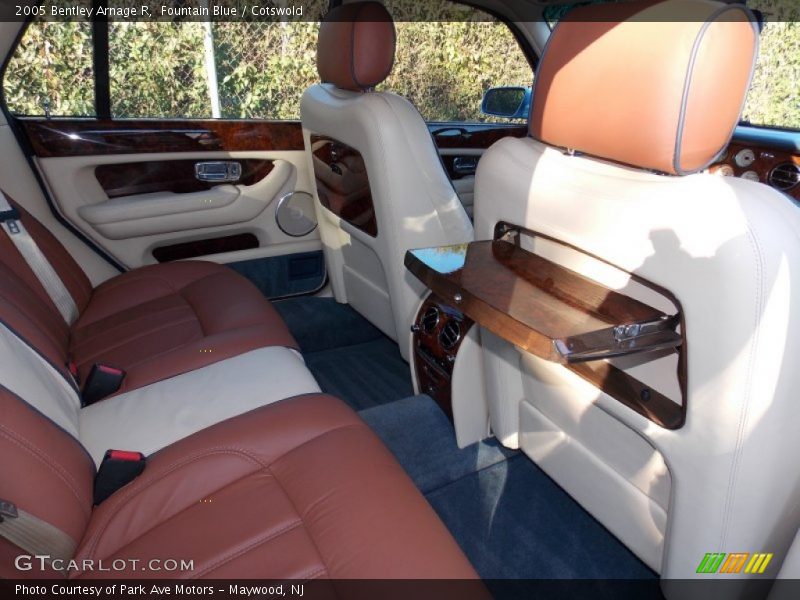 Fountain Blue / Cotswold 2005 Bentley Arnage R