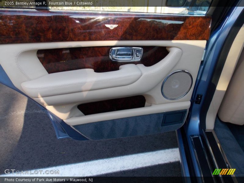 Fountain Blue / Cotswold 2005 Bentley Arnage R