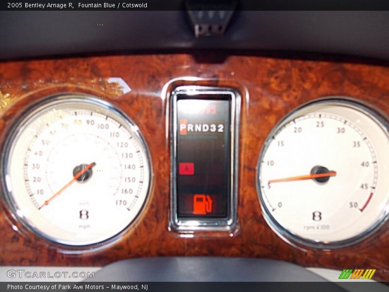 Fountain Blue / Cotswold 2005 Bentley Arnage R