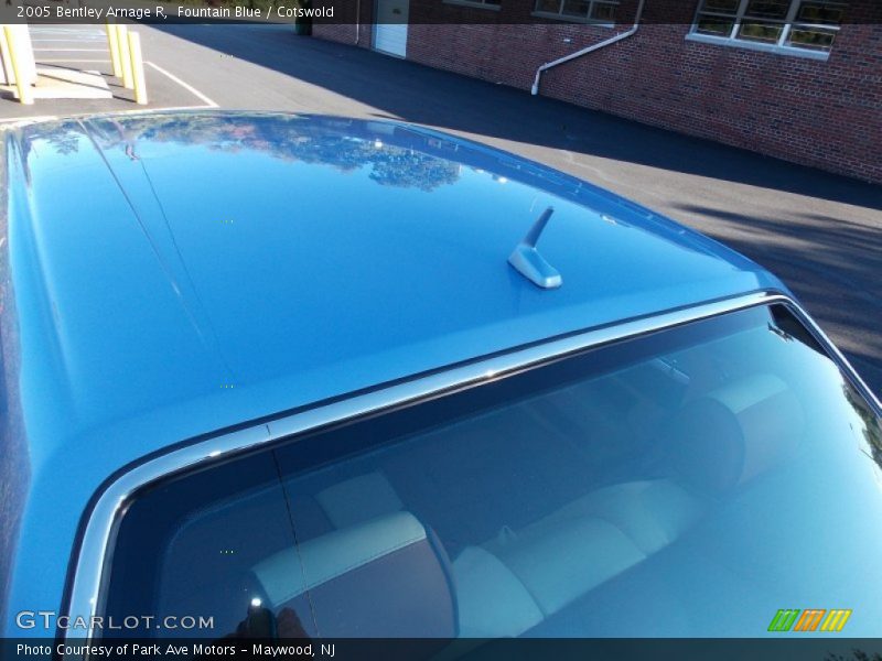 Fountain Blue / Cotswold 2005 Bentley Arnage R