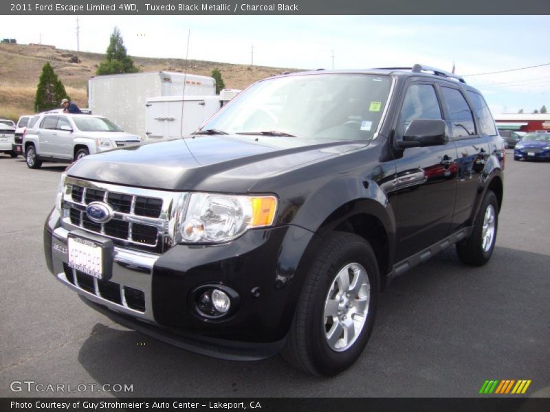 Tuxedo Black Metallic / Charcoal Black 2011 Ford Escape Limited 4WD