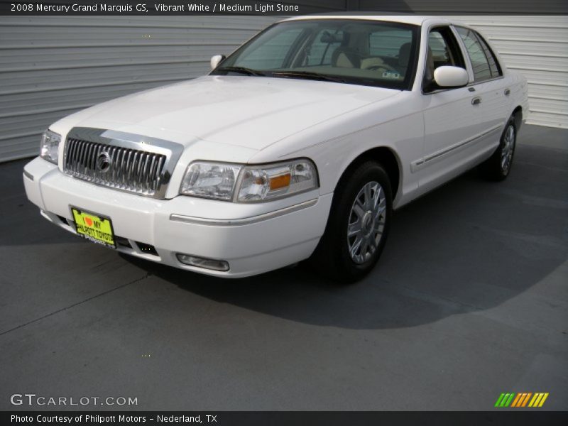 Vibrant White / Medium Light Stone 2008 Mercury Grand Marquis GS