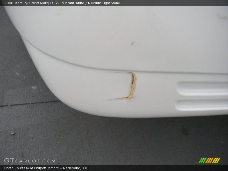 Vibrant White / Medium Light Stone 2008 Mercury Grand Marquis GS