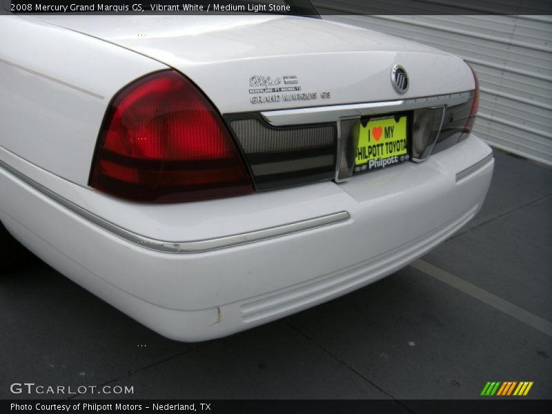 Vibrant White / Medium Light Stone 2008 Mercury Grand Marquis GS