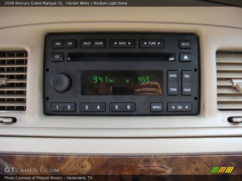 Vibrant White / Medium Light Stone 2008 Mercury Grand Marquis GS