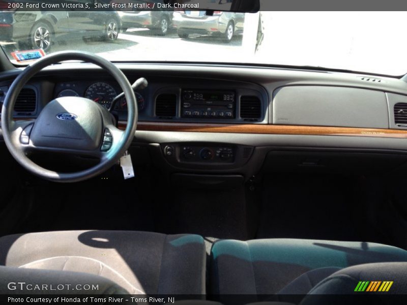 Silver Frost Metallic / Dark Charcoal 2002 Ford Crown Victoria S