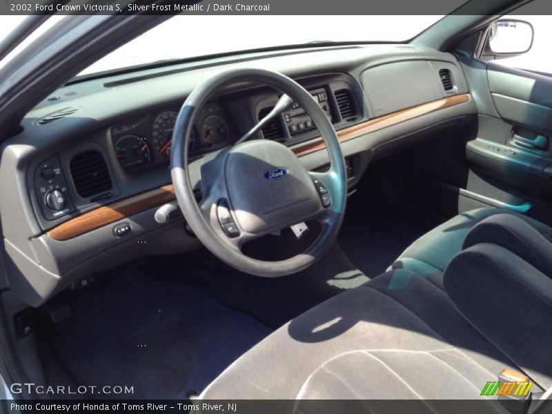 Silver Frost Metallic / Dark Charcoal 2002 Ford Crown Victoria S