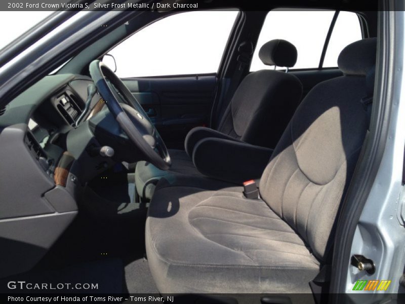Silver Frost Metallic / Dark Charcoal 2002 Ford Crown Victoria S