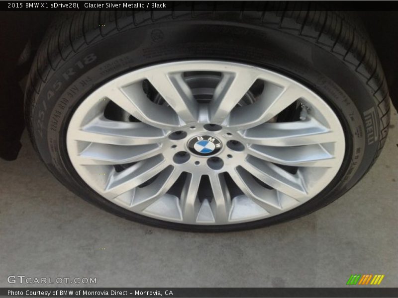 Glacier Silver Metallic / Black 2015 BMW X1 sDrive28i