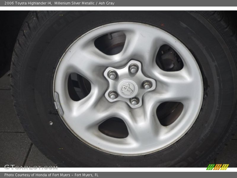 Millenium Silver Metallic / Ash Gray 2006 Toyota Highlander I4
