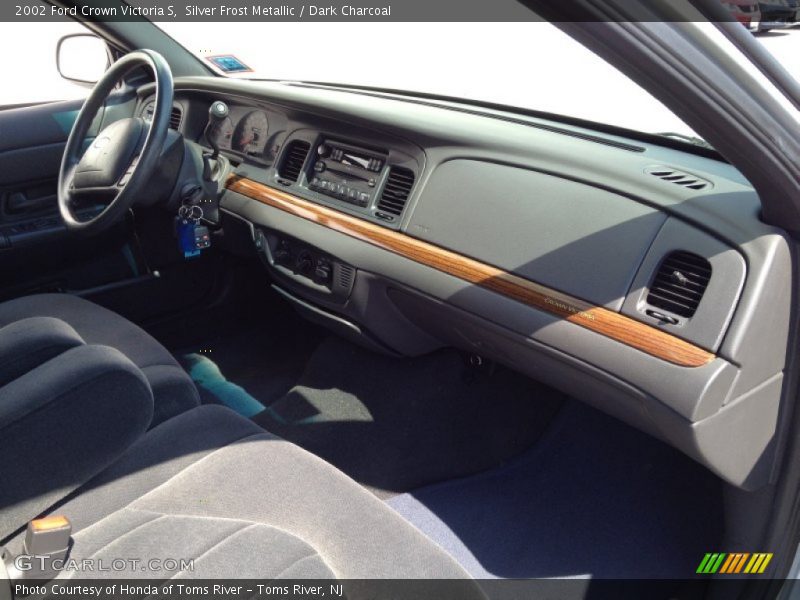 Silver Frost Metallic / Dark Charcoal 2002 Ford Crown Victoria S