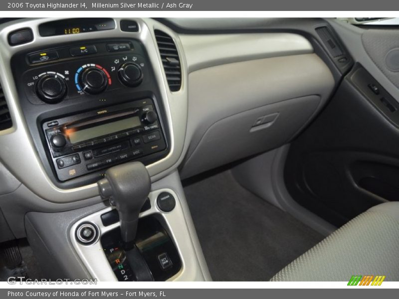 Millenium Silver Metallic / Ash Gray 2006 Toyota Highlander I4