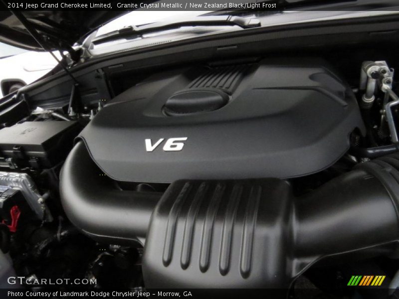 Granite Crystal Metallic / New Zealand Black/Light Frost 2014 Jeep Grand Cherokee Limited