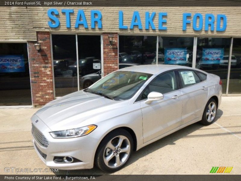 Ingot Silver / Charcoal Black 2014 Ford Fusion SE