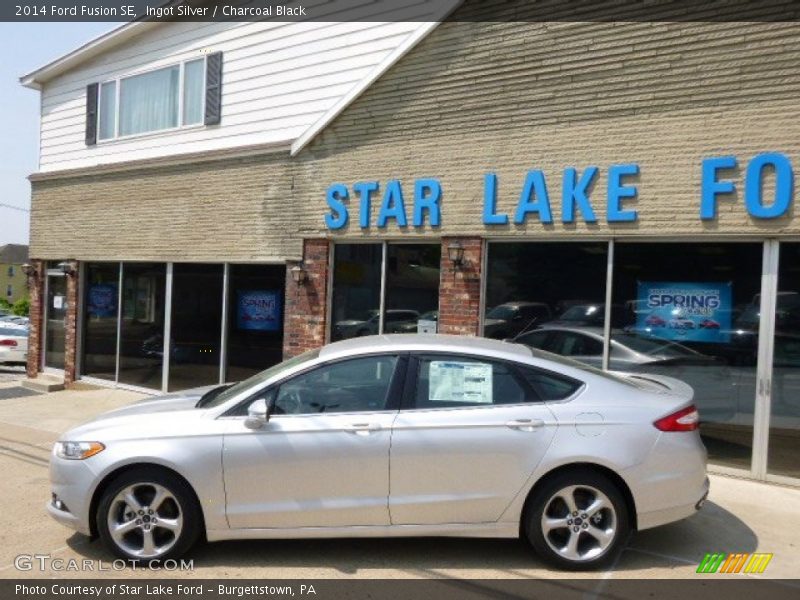 Ingot Silver / Charcoal Black 2014 Ford Fusion SE