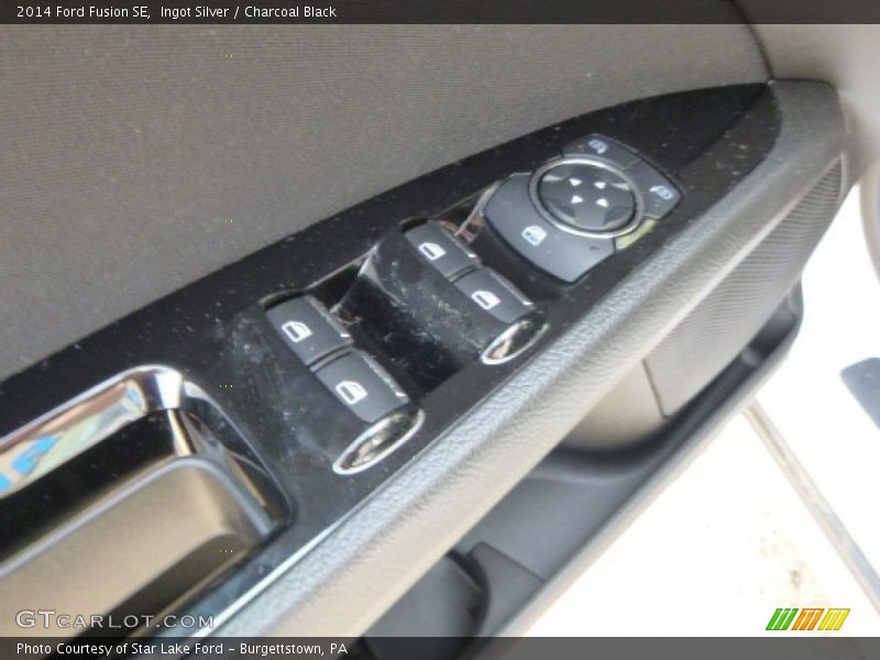 Ingot Silver / Charcoal Black 2014 Ford Fusion SE