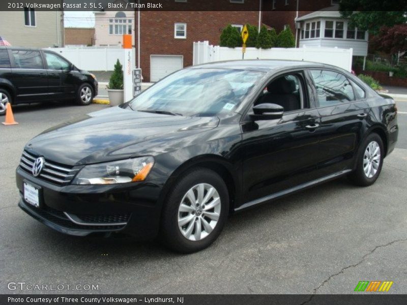 Black / Titan Black 2012 Volkswagen Passat 2.5L S