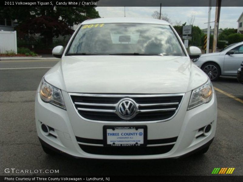 Candy White / Charcoal 2011 Volkswagen Tiguan S