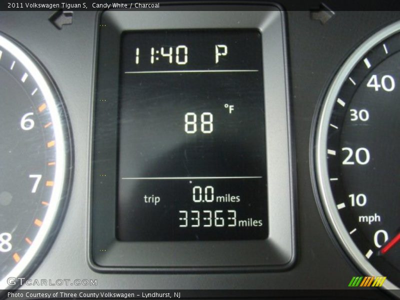 Candy White / Charcoal 2011 Volkswagen Tiguan S
