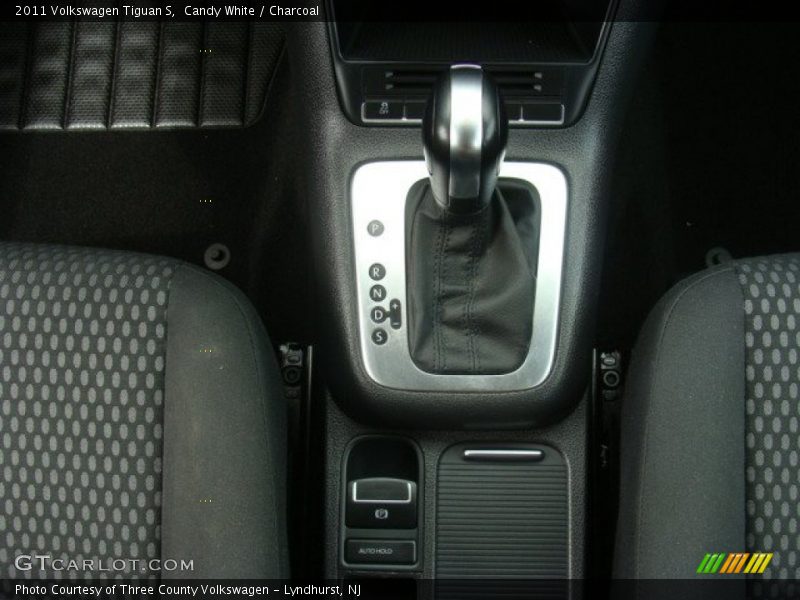 Candy White / Charcoal 2011 Volkswagen Tiguan S