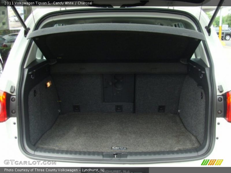 Candy White / Charcoal 2011 Volkswagen Tiguan S