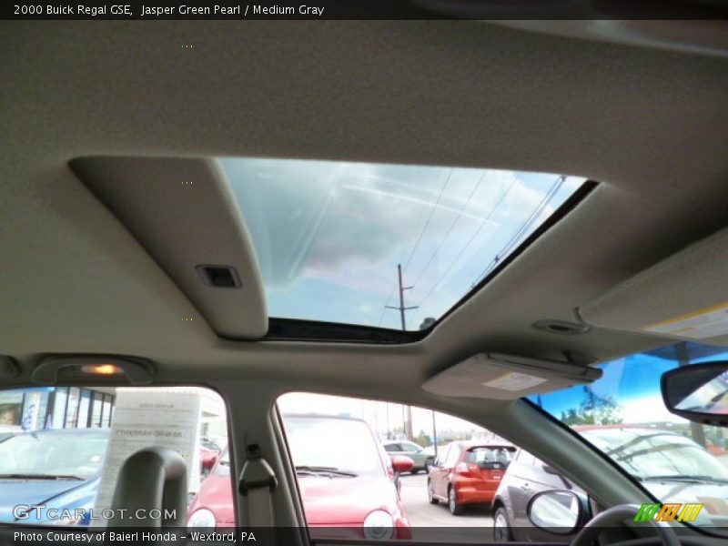 Jasper Green Pearl / Medium Gray 2000 Buick Regal GSE