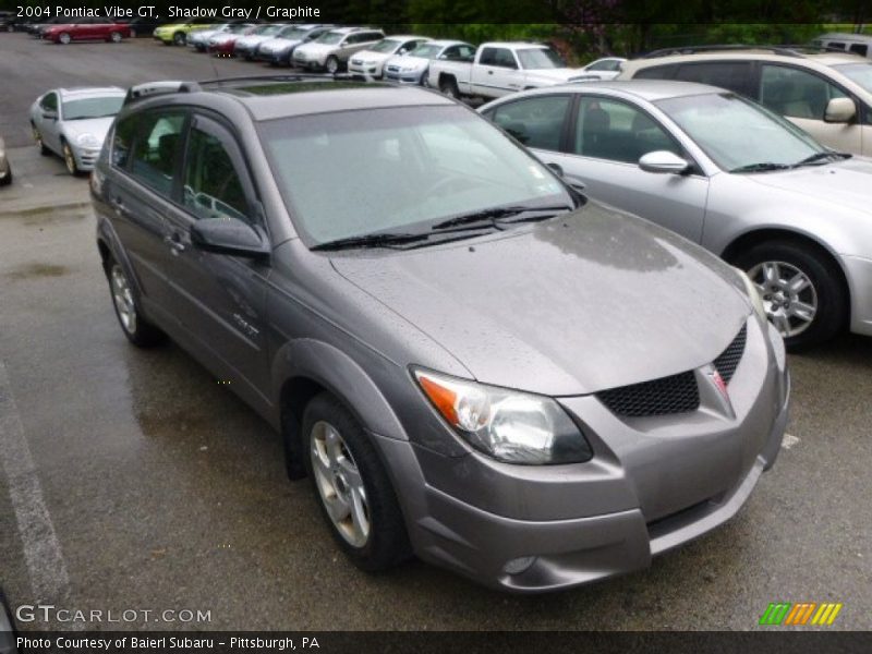 Front 3/4 View of 2004 Vibe GT