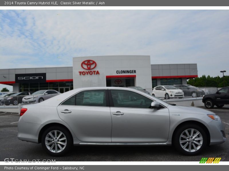 Classic Silver Metallic / Ash 2014 Toyota Camry Hybrid XLE